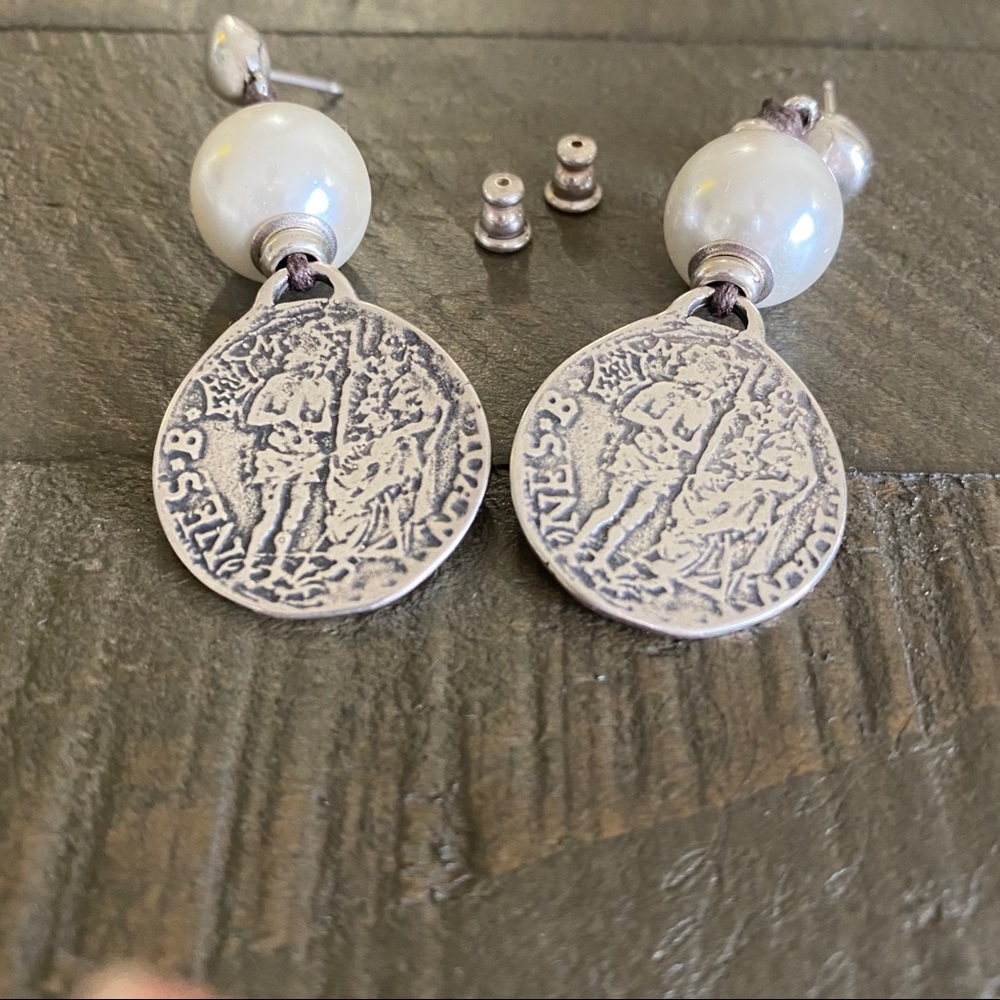 Earrings - Picture 10 of 12